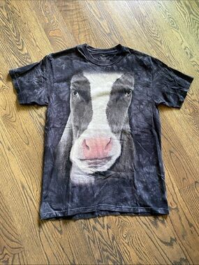 Cow Graphic Tee